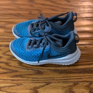 Toddler Boys Nike shoes